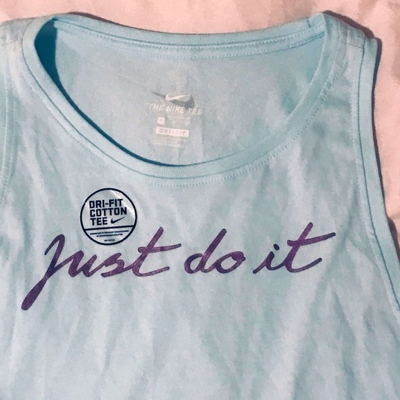 Nike Dry-Fit workout tee NWT - Picture 2 of 5